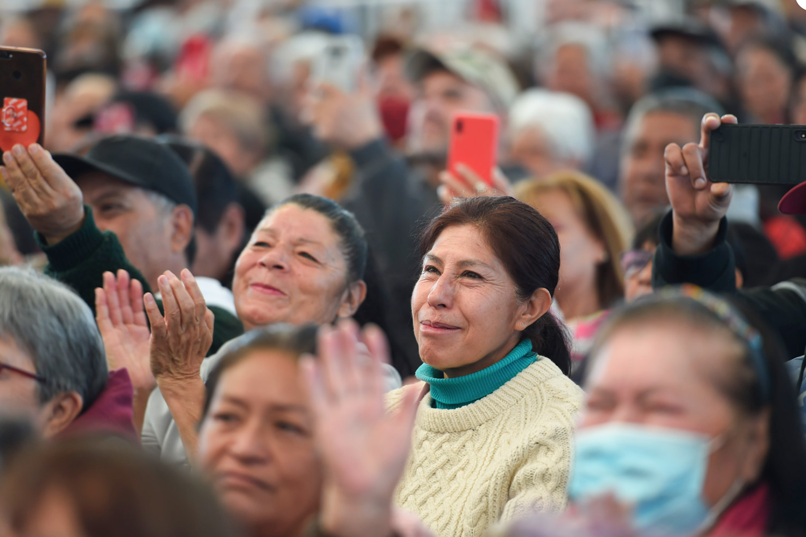 COMPROMISO DE MEJORAR CONDICIONES LABORALES DE MAESTRAS Y MAESTROS